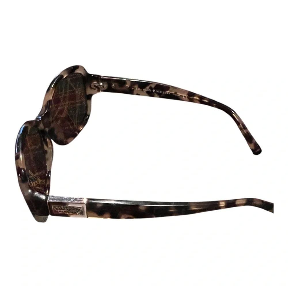 Kate Spade Tortoise Shell design Sunglasses Great condition. .